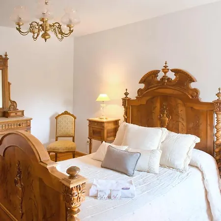 Hostal Lamorena *