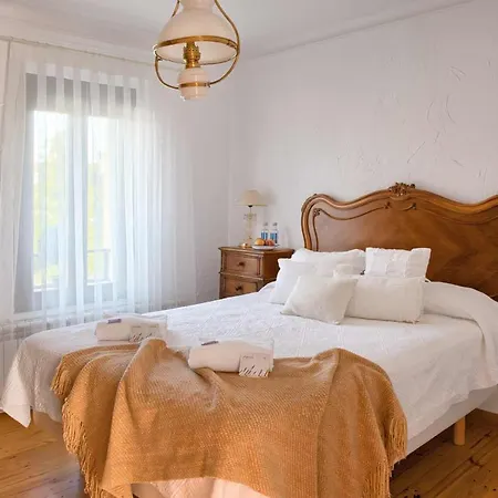 Lamorena Хостел Ледигос