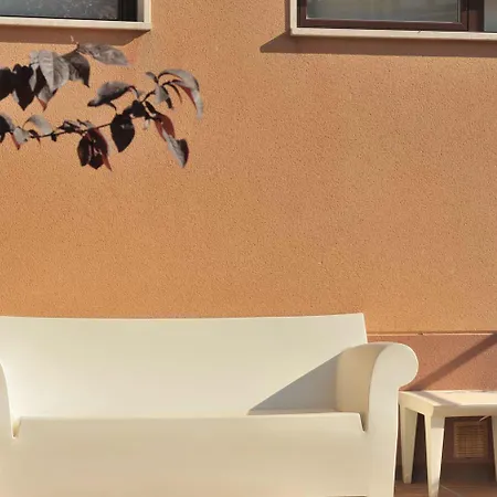 Lamorena Hostel
