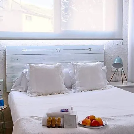 Hostel Lamorena