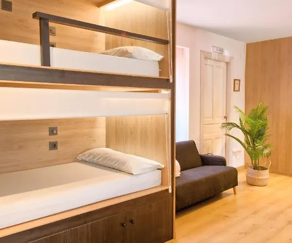 Hostel Lamorena Ledigos