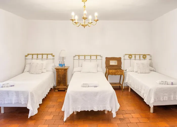 Lamorena Hostel Ledigos