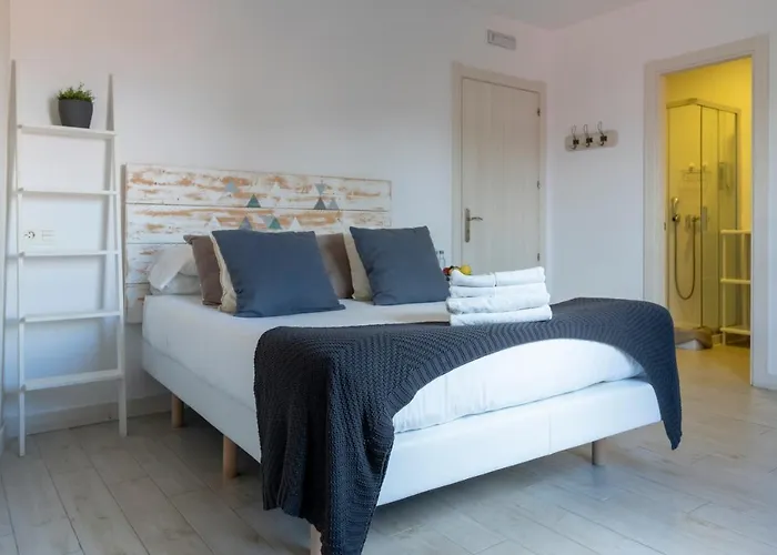 Lamorena Hostel Ledigos